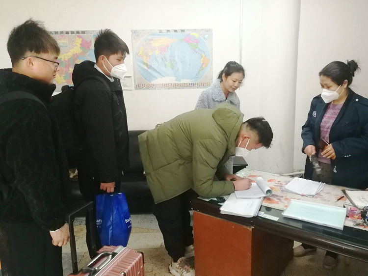 2.21多舉措做好公寓后勤保障_副本.jpg